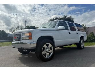 1996 gmc suburban suv