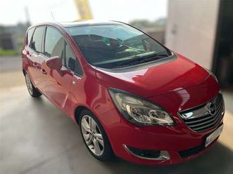 meriva 1.4t design edition 120cv auto/neopatentati