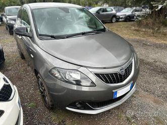 lancia ypsilon iii 2021 - ypsilon 1.0 firefly hybr
