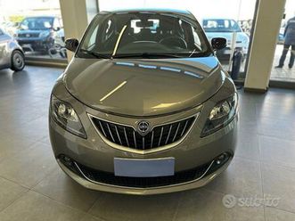 lancia ypsilon iii 2021 - ypsilon 1.0 firefly hybr