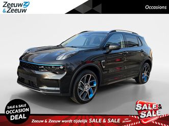 lynk & co 01 check uitvoering apple carplay/android auto , stoelverwarming , panoramadak , navigatiesysteem full map , camera 360 , elektrisch verstelb. bestuur