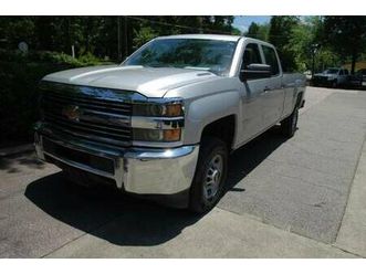 2015 chevrolet 2500hd duramax diesel, crew, 26,000 miles, 4wd, silver