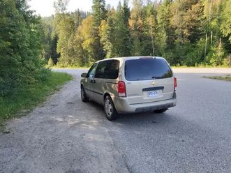 selling a 2009 chevrolet uplander premium minivan