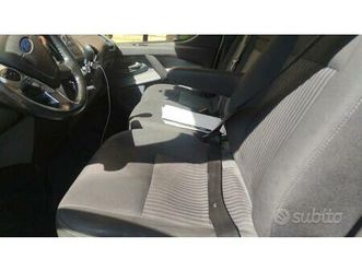 ford custom transit nove posti