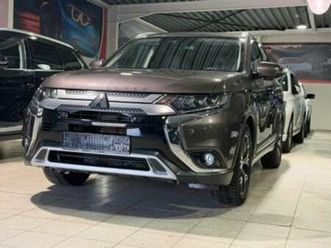② mitsibushi outlander 2.0i-2019-7pl-automaat-full — mitsubishi — 2ememain