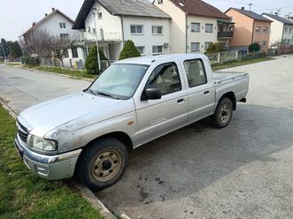 mazda b-2500 4x4, 2002 god.