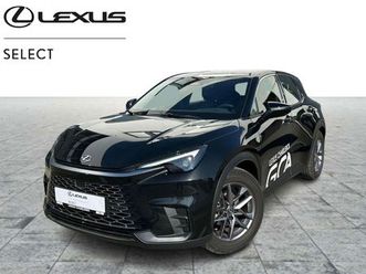 lexus lbx base + comfort & safety pack