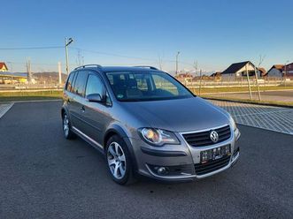 vw touran cross 7locuri 2.0tdi automat dsg an fabricație 2008 motor 2 lotrioara