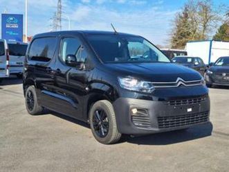 ② citroën berlingo 1.2i 6vitt. 3zit full option! 19000km! — camionnettes & utilitaires — 2ememain