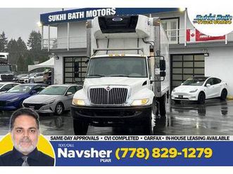 2018 international 4300 26’ reefer + liftgate 3,000lb +hydraulic brake