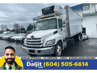 2019 hino 338 26’ reefer + tuckaway liftgate + hydraulic brake