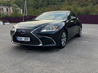 lexus es series