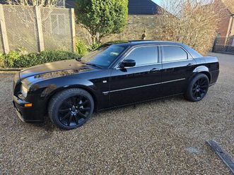 chrysler 300c srt8 petrol