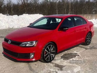 2013 volkswagen jetta 1.6 tdi cr bluemotion tech sport 4dr