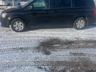 2013 dodge grand caravan, only 155000 kms, 6 cyl 3.6, automatic,