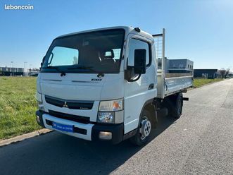 mitsubishi fuso canter benne - attelage - radio - clim
