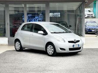 toyota yaris 1.3 benzina 100cv neo. - 2009