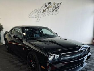 dodge challenger v8 6.4l 392ci srt8