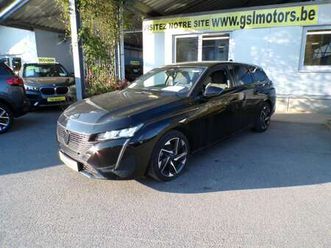 1.2 130cv automatique noir 03/23 19622km airco