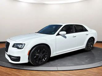 2023 chrysler 300 s awd! pano sunroof! finance now!