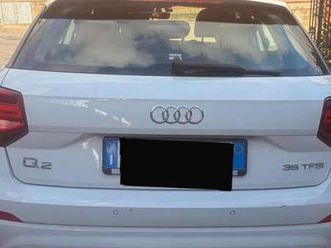 q2 35 1.5 tfsi admired s-tronic