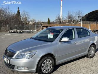 škoda octavia 1,6 tdi,čr,servis,1.majitel