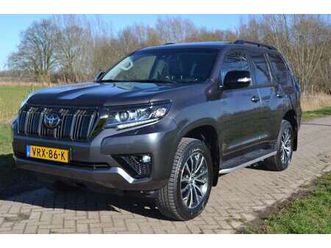 150 2.8 d-4d-f executive window van