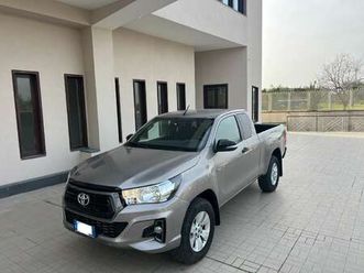 hilux 2.4 d-4d double cab executive 4wd