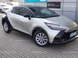 2.0 hybrid gr sport tech premier edition e-cvt téli - nyári kerékgarnitúrával! áfás!