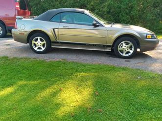 immaculate 2002 classic mustang convertible