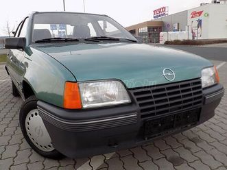 opel kadett 1.6 ls aut.-gyűjtői darab