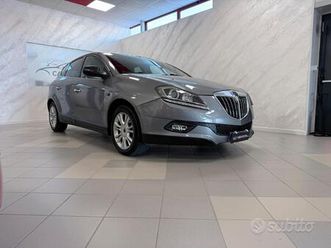 lancia delta 1.6 mjt 120 cv argento