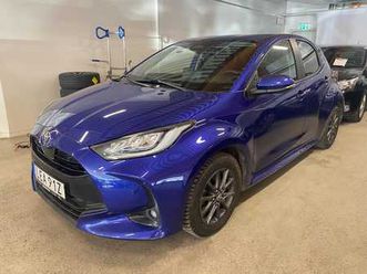 yaris 1,5 hybrid 115 5d active plus säkerhetspaket | vinterhjul