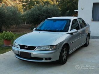 berlina opel vectra 2000 edition