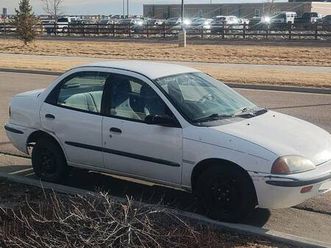 1997 geo metro lsi 4 door sedan