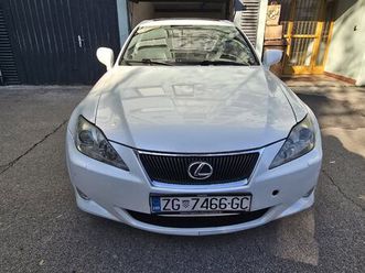 lexus is 220 d, 2007 god.