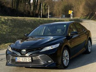 toyota camry 2,5, 2021 god.