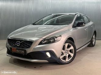volvo v40 cross country 2.0 d3 momentum