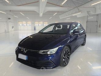 volkswagen golf viii 1.0 etsi 81kw evo life dsg 5 porte berlina