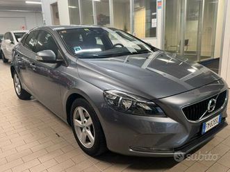 volvo v40 t2 kinetic prezzo reale!!