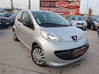 peugeot 107 1.0 12v 68ch urban 4cv * crit'air 2 * entretien à jour * paiement en 4x