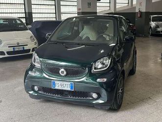 fortwo iii 0.9 t british green 90cv brabus style