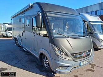 bürstner i elegance 840 / hydrauliska stödben / dragkrok