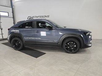 e-skyactiv r-ev exclusive-line | demo | moms