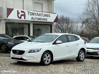 volvo v40