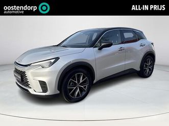 lexus lbx - cool 2wd | 06-10141018 voor meer informatie