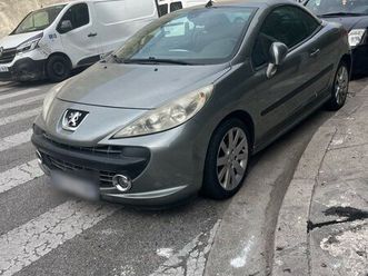 vente voiture décapotable super pour une fille