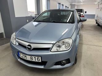 1,4 plåtcab twintop 90hk. endast 7.000 mil