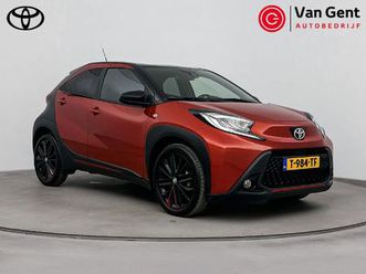 toyota aygo x 1.0 vvt-i s-cvt pulse | apple carplay / android auto | led | adaptive cruise | clima | camera | 18 inch | privacy glas