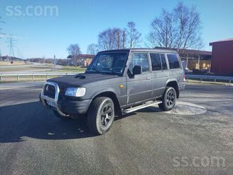 hyundai galloper, cena 4 400 €. 4x4 strādā, gan hi, gan low, priekšā polsteris. nomainīta pečkas - sludinājumi
